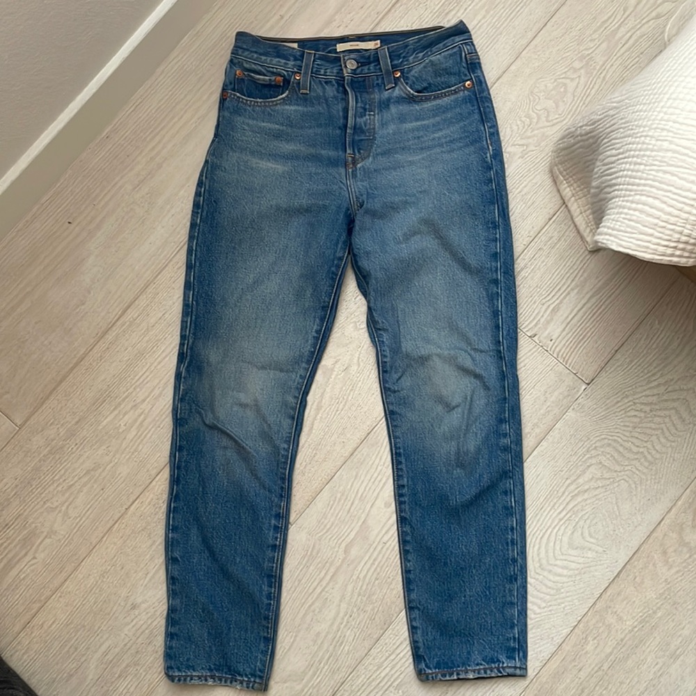 Levis Wedgie Straight Oxnard Haze Wash size 26